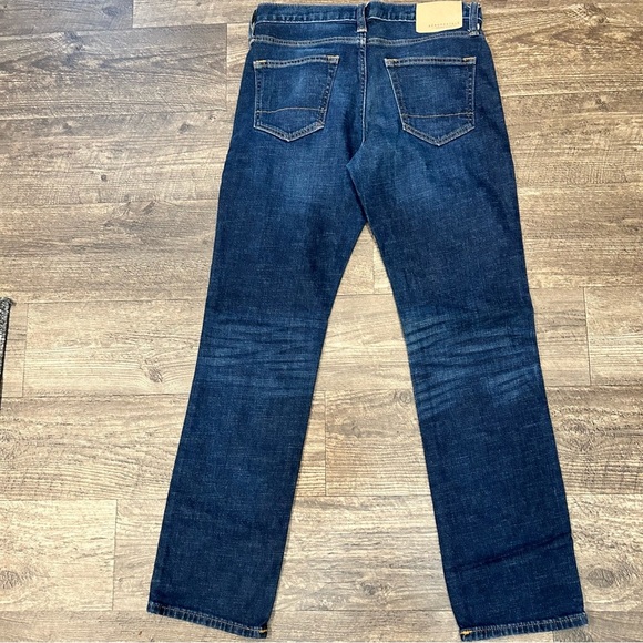 Aeropostale Straight Blue Jeans Classic Style Size 29x32 - Picture 1 of 6